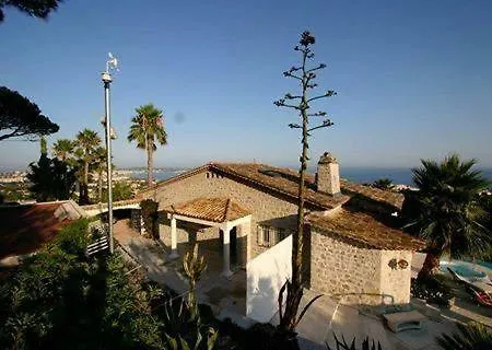 فيلة La Bastide