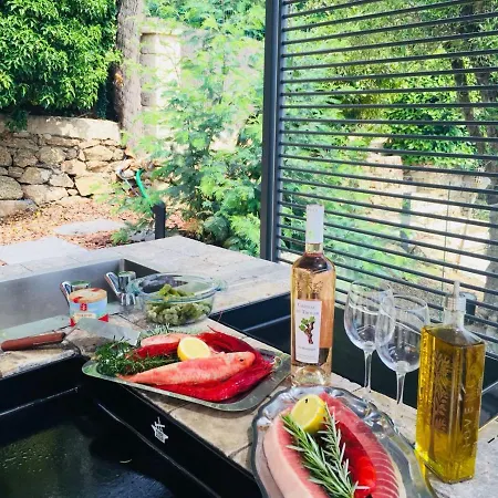 فيلة La Bastide *